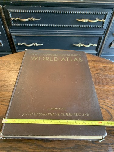 ENCYCLOPAEDIA BRITANNICA WORLD ATLAS COMPLETE WITH SUMMARIES HC 1946 - Picture 18 of 22