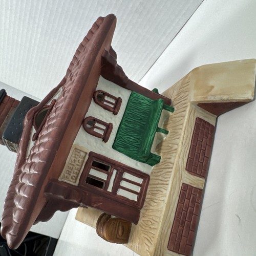 Partylite Whistle Stop Train Station Porcelain Tealight Candle Holder House - Picture 9 of 10