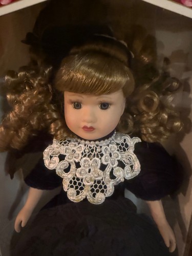 Victorian Collection Limited Edition 17" Porzellanpuppe von Melissa Jane 1996 - Bild 2 von 8