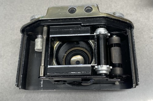 Vintage Bolsey Model B2 35mm Film Rangefinder Camera w/ Case & Some Filters - Picture 10 of 17