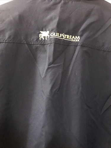 Chaqueta de carreras pura sangre Gulfstream Pegasus Copa Mundial Invitational cortavientos - Imagen 6 de 8