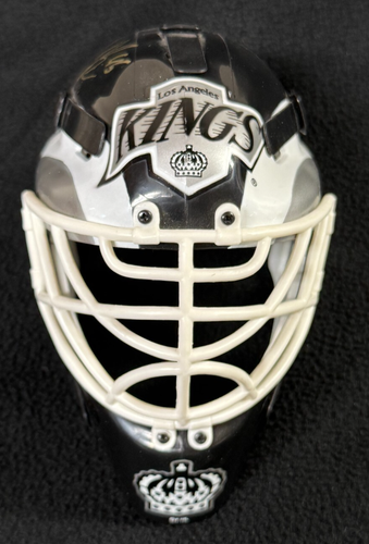 Máscara de portero firmada por Jonathan Bernier Los Angeles Kings certificado de autenticidad JSA - Imagen 3 de 7