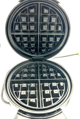 Toastmaster Belgian Waffle Baker Maker Model 200 Chrome 7" Tested Working - 第 2/3 張圖片