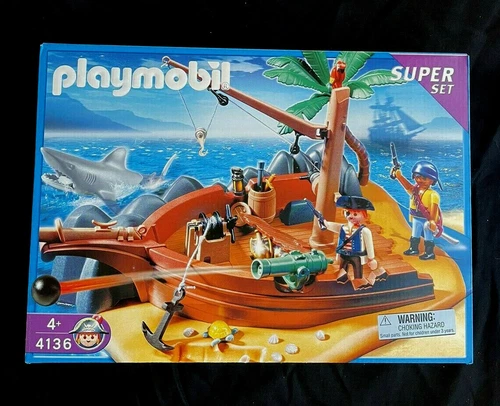 Playmobil 4136 - Pirate Island Superset - mint in box vintage set from 2007