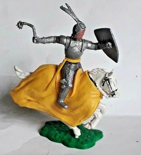 FIGURINE TIMPO TOYS - CHEVALIER à cheval - jupe jaune - Picture 1 of 2