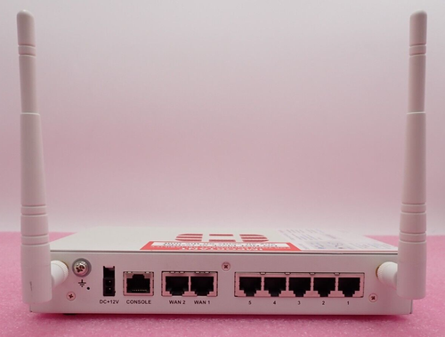 Fortinet FortiWiFi 50E-2R Dual Radio 7x GE RJ45 (5x Switch + 2x WAN) Desktop UTM - Afbeelding 8 van 9