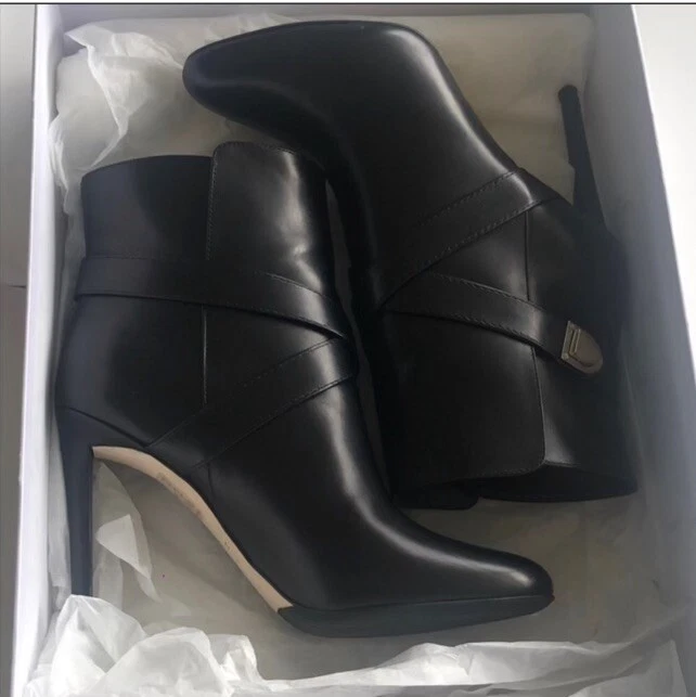 BOTTES À CHEVILLE BASSE EN CUIR NOIR DIOR BLASON AVEC BOITE TAILLE 39,5