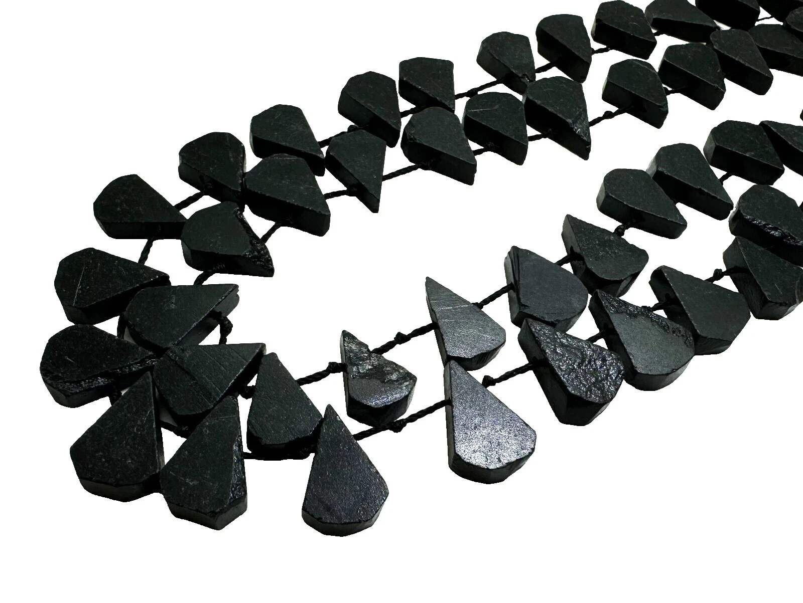 镂空黑色珠宝制作珠