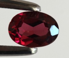1,05 ct Grenat Rhodolite 7x5 mm AAA+