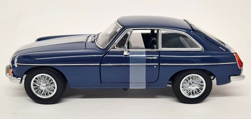 Revell 1/18 - MG MGB GT Dark Blue Needs TLC Diecast Scale Model Car - Picture 5 of 16