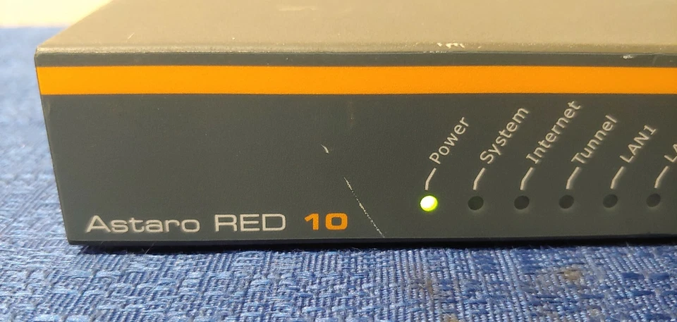 Lote de 4 dispositivos de seguridad de red Ethernet remotos Astaro RED 10 Rev 1 12V 1000mA Foto 4 de 4