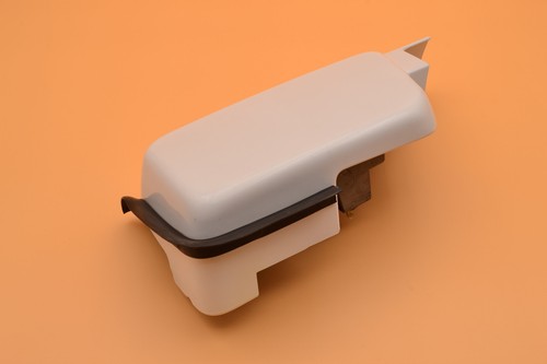 2006-2010 Hummer H3 Hood Cowl Air Duct Vent Cap Right Passenger White 15251209 - Picture 4 of 7