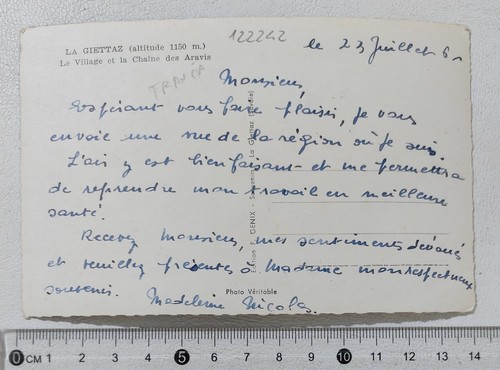 I122242 Cartolina Francia - La Giettaz - Le village et la Chaine des Aravis - Imagen 2 de 2