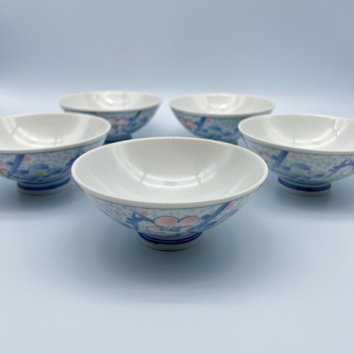 Japanese Porcelain Rice Bowls - Floral Design Light Blue Yellow Pink - Set of 5 - Picture 4 of 17
