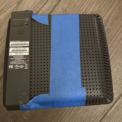 Cisco Linksys E2500 Advanced Dual-Band Wireless-N WIFI 4 Port Tested to Power On - Picture 2 of 3