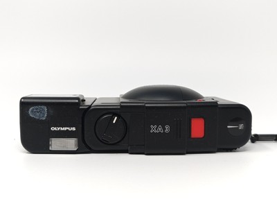 Olympus XA3 with Zuiko 35mm f3.5 Lens / Compact 35mm Film