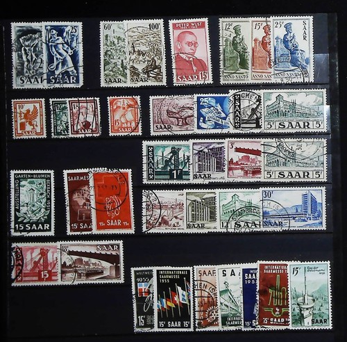 SAAR KONVOLUT 36 BRIEFMARKEN GESTEMPELT. GUTER WERT