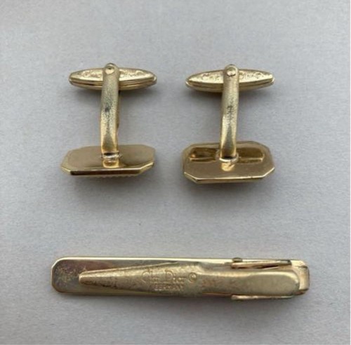 Christian Dior tie pin and cufflinks set - Picture 4 of 5