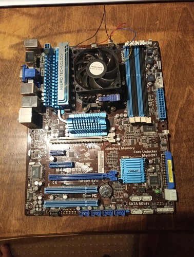 Asus M4A89GTD PRO pC MotherBoard ; ohne CPU ; mit Cooler