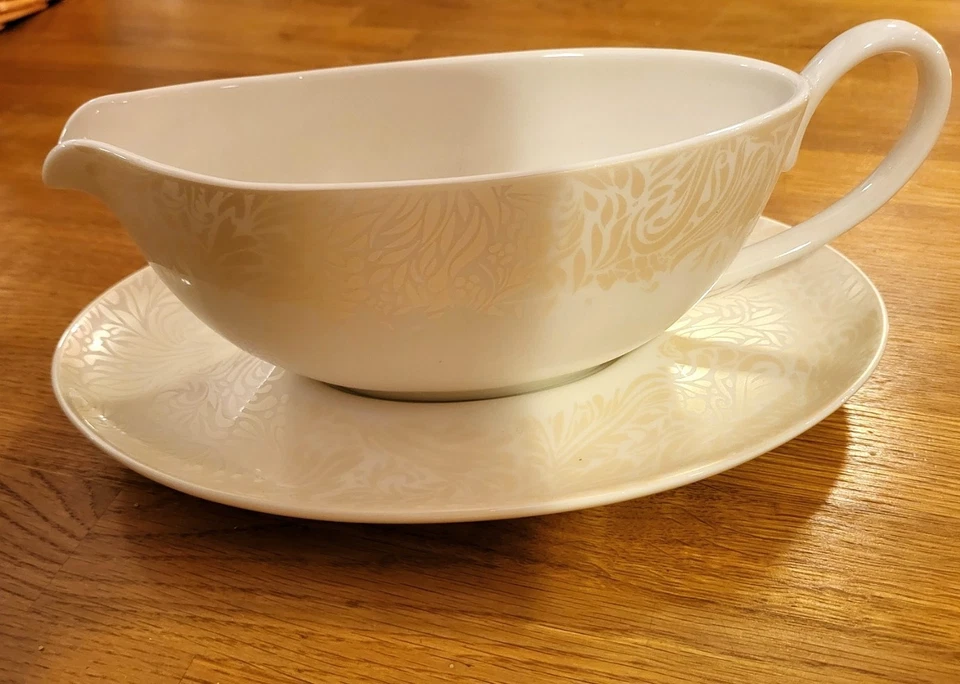 Denby Monsoon Lucille Gold Tableware - Available Individually - Image 3 of 4