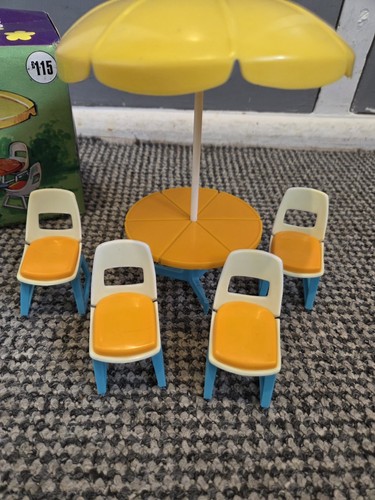 Vintage 1970'S Zodiac Toys Judy's Dolls Garden Furniture Set Boxed Complete - Picture 3 of 12