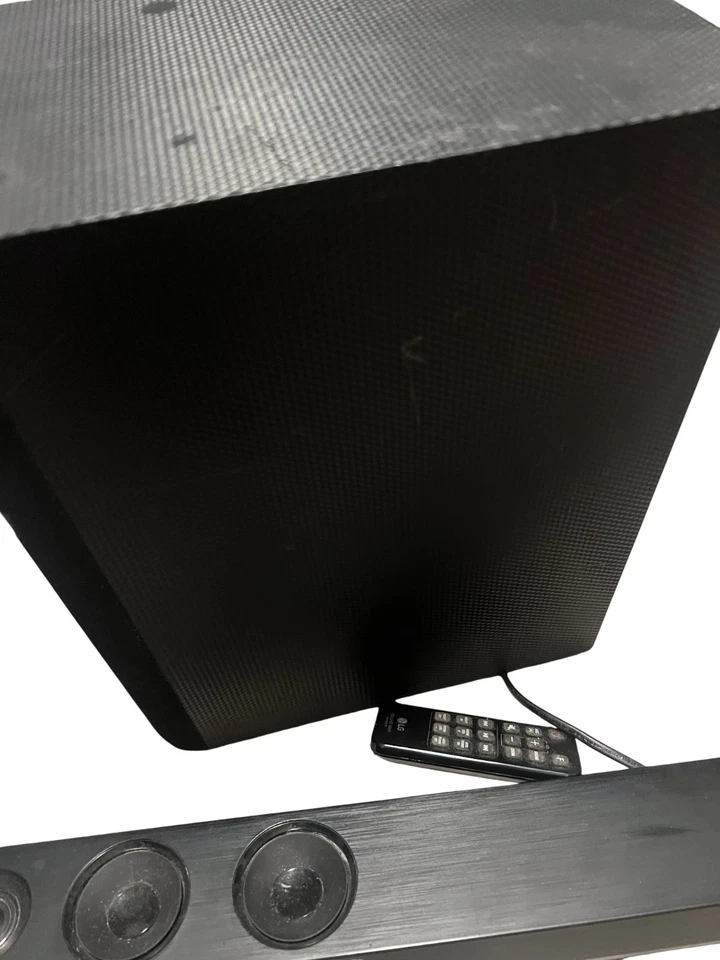 LG SJ3 Soundbar mit kabellosem Subwoofer wireless Bluetooth Deusllz - Bild 4 von 4