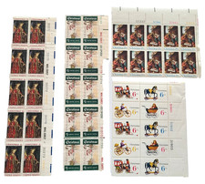 C-26 Vintage Lot Of 40 Unused 6 cent USPS Christmas Stamps 1968-1971 Four Styles