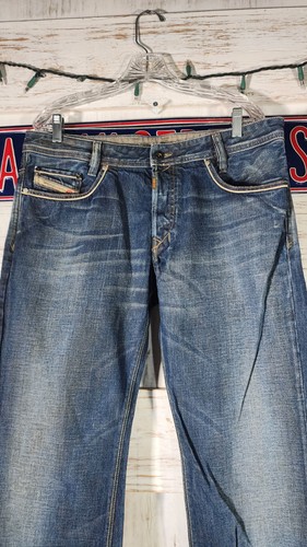 Jeans Diesel Koffha Bootcut Hombres 36x31 Botón Lavado Ligero Mosca Envejecido Italia @60 - Imagen 2 de 10