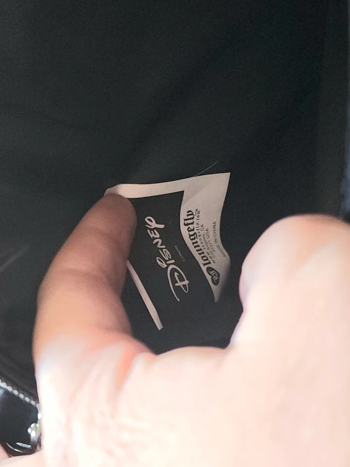 Cartera Bandolera Loungefly Disney Minnie Mouse Lunares Negra/Roja/Blanca Foto 4 de 4