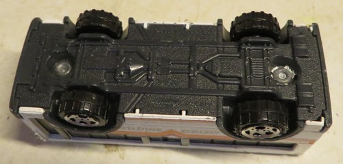Matchbox #18 City Bus 2004 weiß Metro Shuttle MBTA Transit Transport lose - Bild 11 von 16