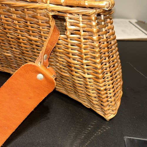 Vintage LL BEAN Fishing Creel Wicker Basket Large Authentic Leather Straps - Picture 16 of 24