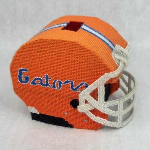 Casco de fútbol americano vintage hecho a mano UF Florida Gators cubierta de caja de pañuelos RARO - Imagen 1 de 10