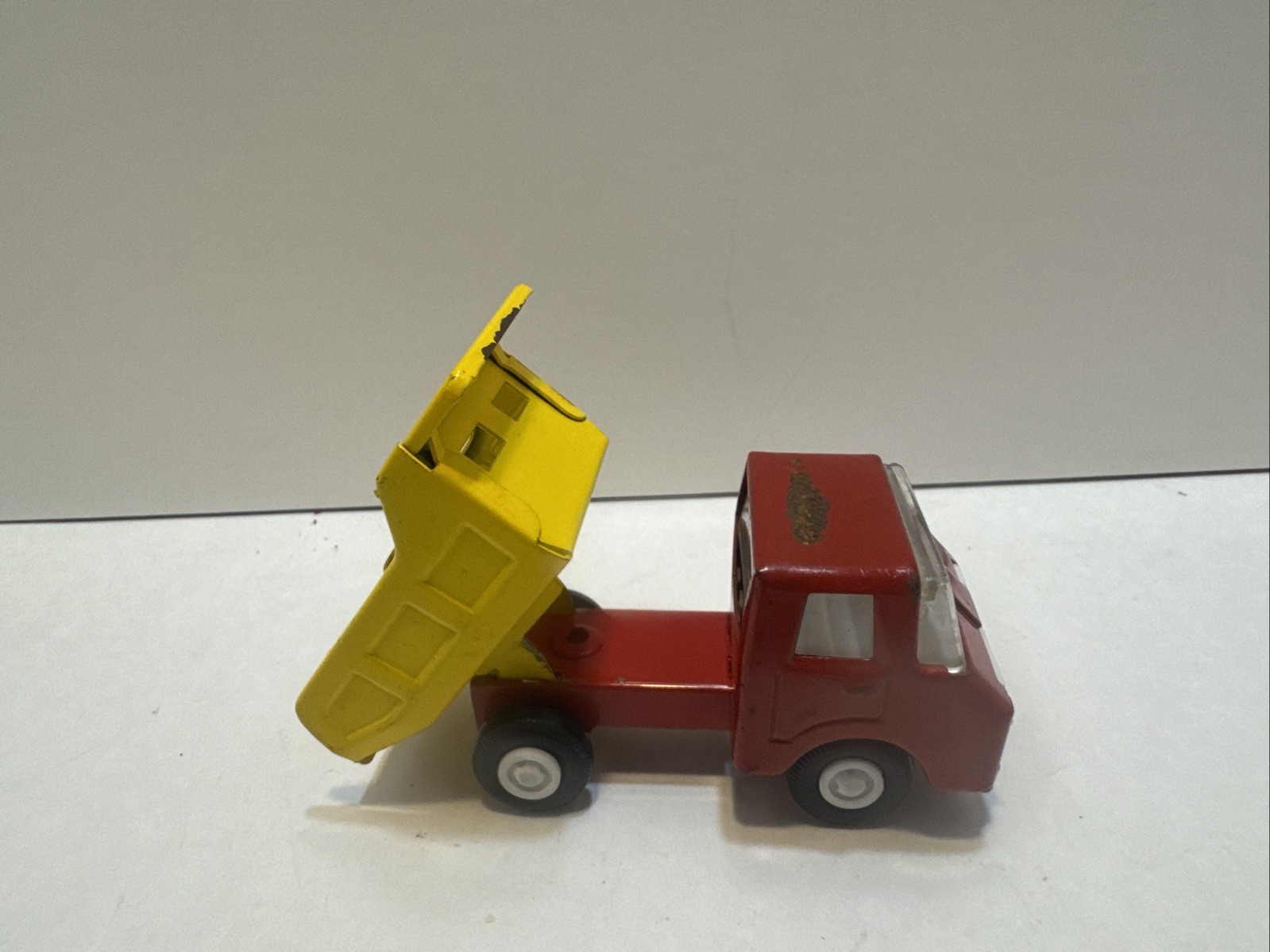Picture 4 of 8