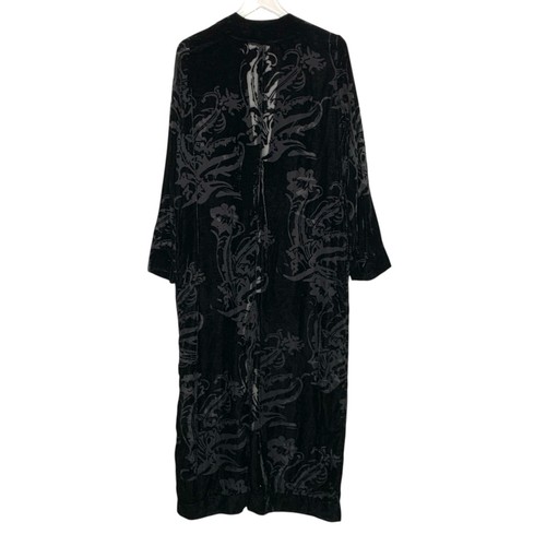 Kimono largo de terciopelo negro etiqueta dorada H&M 8 ASO Whimsy Goth Witchy Riverdale - Imagen 2 de 10