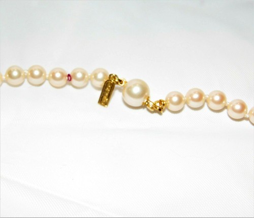 Vintage Marvella Off White Faux Pearl Necklace 30" Long - Picture 3 of 3