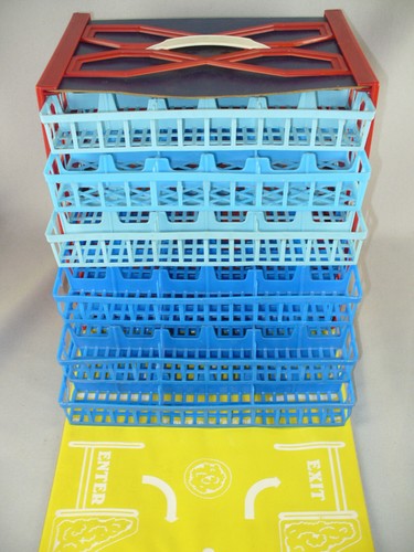FUNDA DE TRANSPORTE DE COCHE VINTAGE GARAJE 72 CON 6 BANDEJAS 1983 MINER IND HOT WHEELS CAJA DE CERILLAS - Imagen 10 de 15