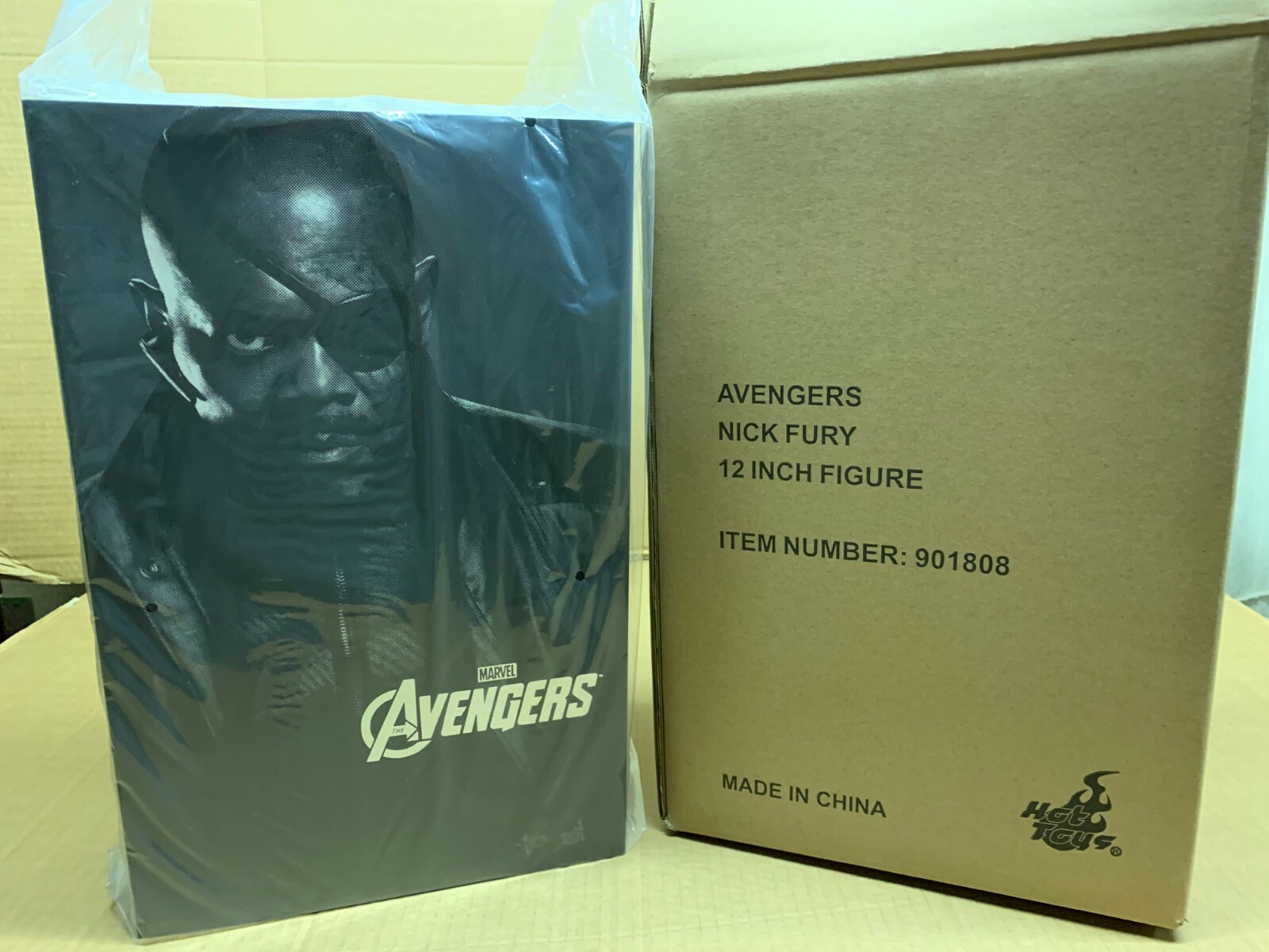 HOT TOYS - MMS169 AVENGERS NICK FURY HOT TOYS - MMS169 AVENGERS NICK FURY