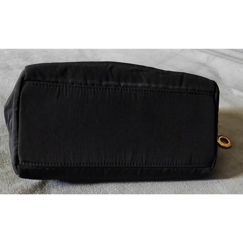 MINOBOSSI Firenze Reversible Red/Black Small Purse with Handles & Shoulder Strap - Bild 3 von 15