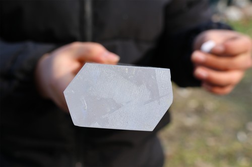 1.42kg Natural Clear quartz Obelisk Quartz Crystal Wand Point Reiki Heal WA554 - Picture 6 of 13