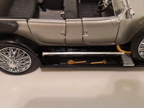 Franklin Mint 1:24 Scale 1925 Rolls Royce Silver Ghost. - Picture 6 of 13