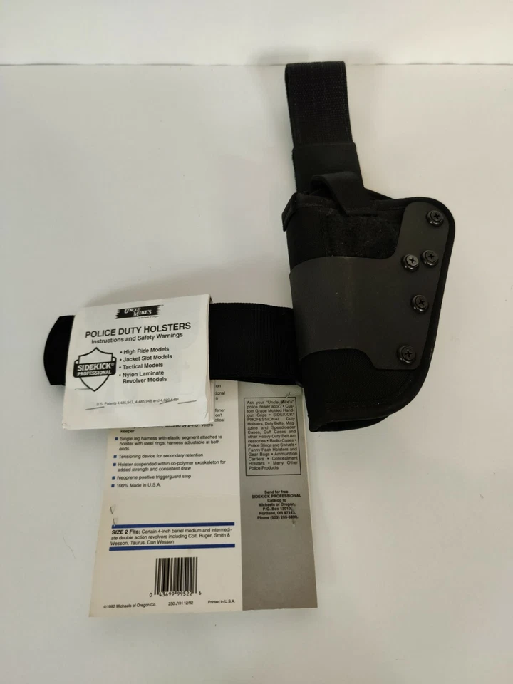 Funda táctica Uncle Mike's para revólver de 4 pulgadas mano izquierda 9952-2 talla 2 negra Foto 3 de 4