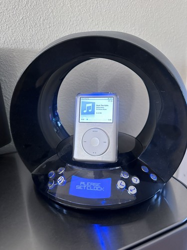 ipod 80gb model a1238 Top! Mit Case und JBL On Time Lautsprecher Dock! Konvolut!