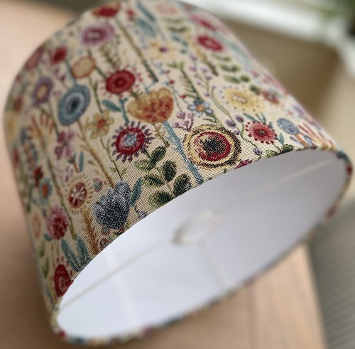 Moderner Blumen Gobelin Stoff Lampenschirm hübsche Blumen Blätter leuchtende Farben - Bild 2 von 12