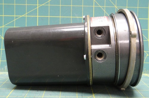 Dwyer Photohelic Pressure Switch / Gauge Series A3000 Range: 0-30 - Picture 5 of 10