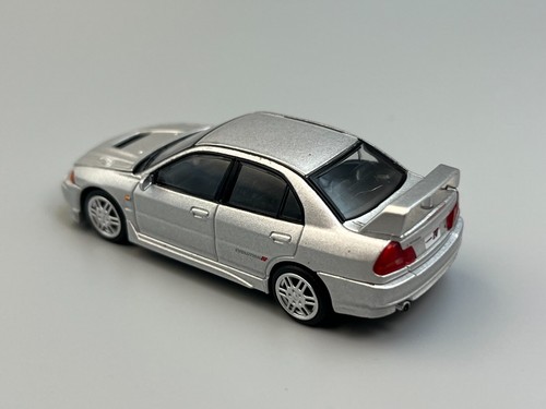 Mitsubishi Lancer Evolution IV Silver with engine 1/64 Scale Poprace - Picture 8 of 17