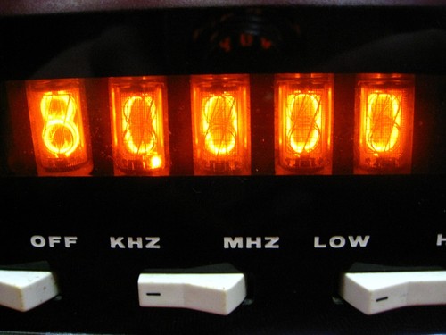 Vintage nYaesu Frequency Counter Model YC-355D w Nixie Tubes - Picture 2 of 10
