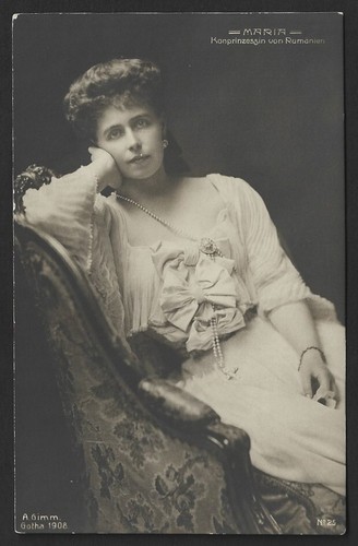 QUEEN MARIE of Romania vintage postcard