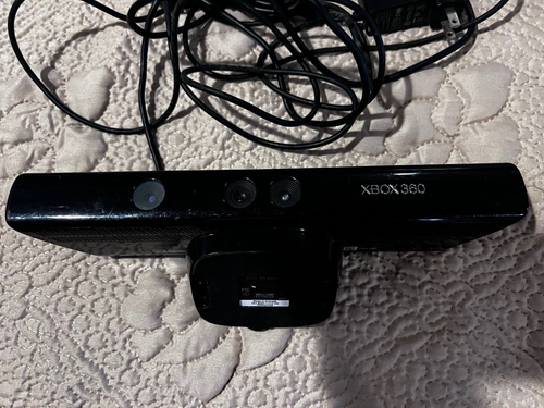 Microsoft Kinect Sensorleiste für Xbox 360 1414 mit Netzteil 1429 getestet - Bild 2 von 8