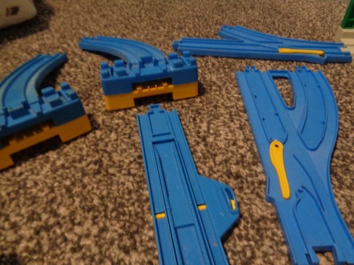 TOMY Trackmaster with station x50 pieces set. With extras. Used condition. - Picture 5 of 24