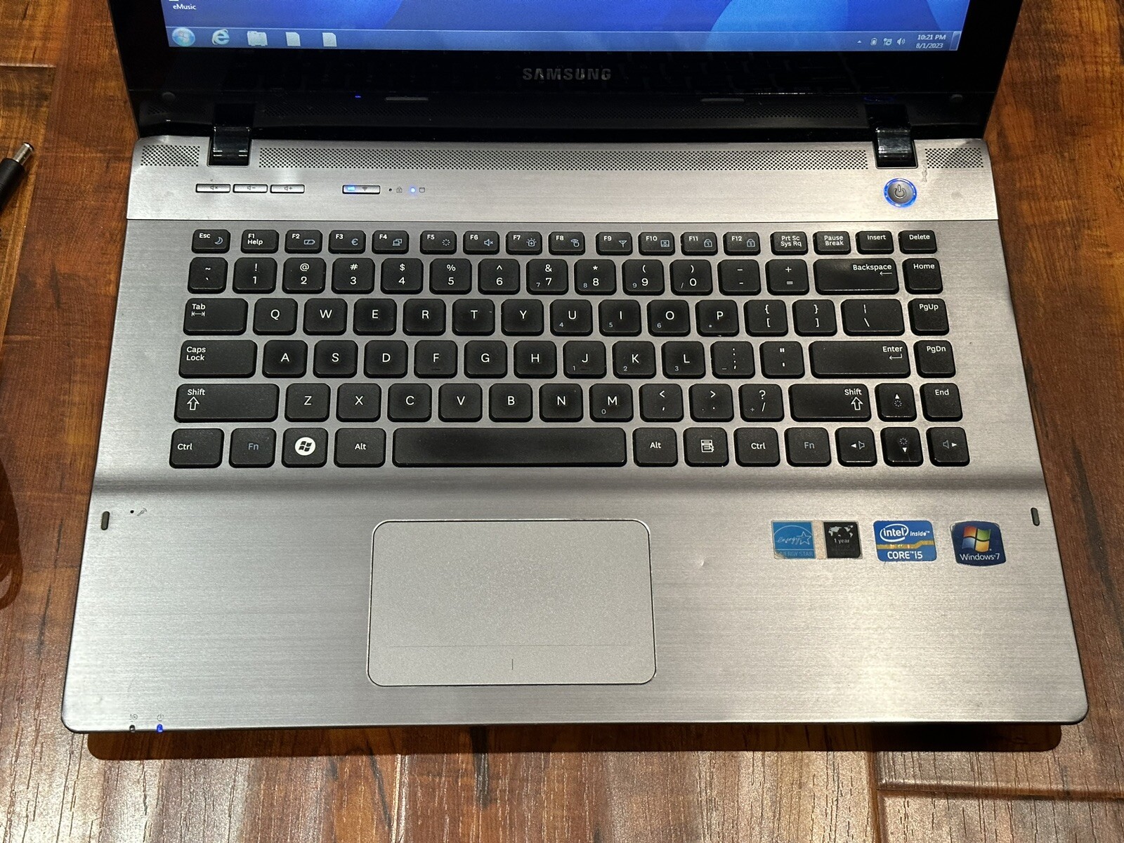 Samsung NP-QX411L NPQX411 Notebook Intel i5-2450M 2.5GHz 6GB RAM 1TB HDD Laptop - Picture 3 of 12